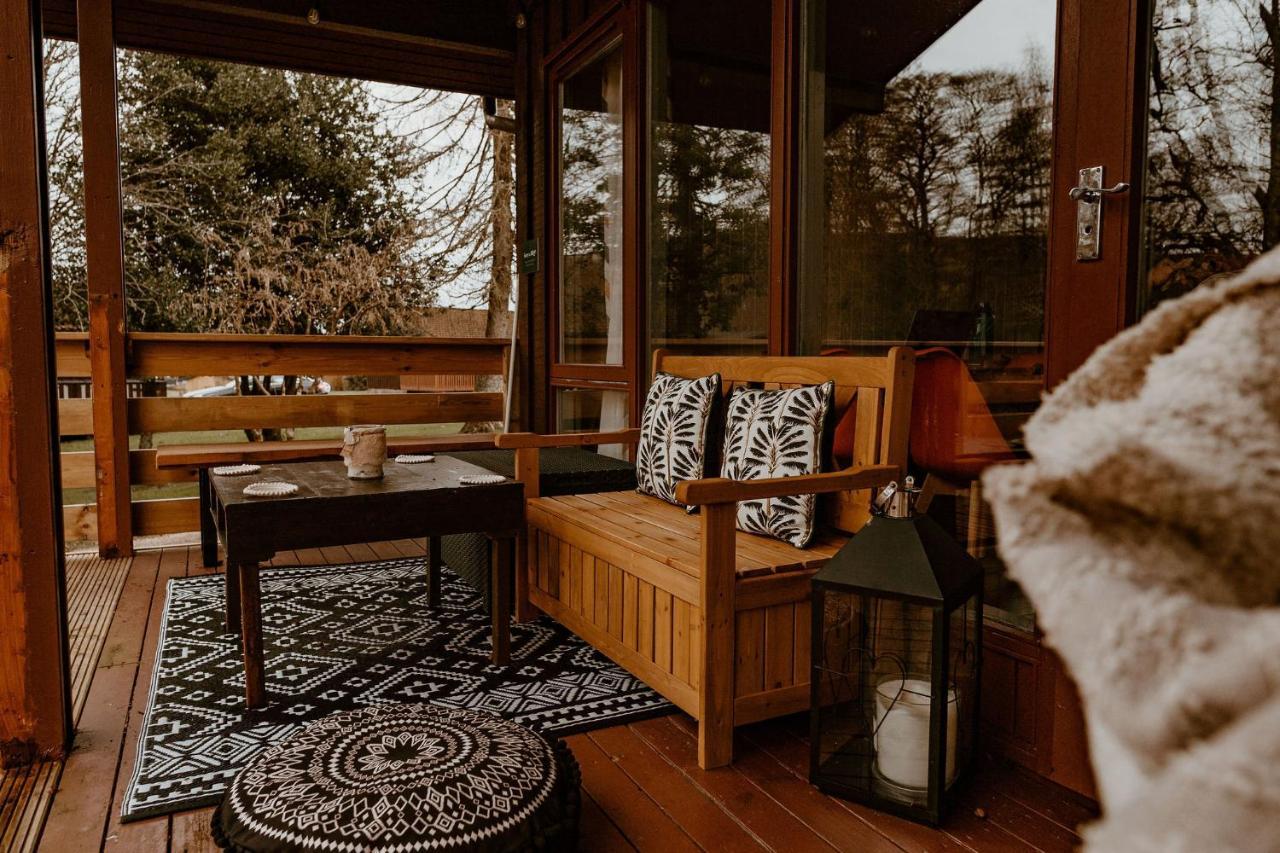 Villa Wooden Cosy Retreat Hunters Quay Dunoon Exterior foto